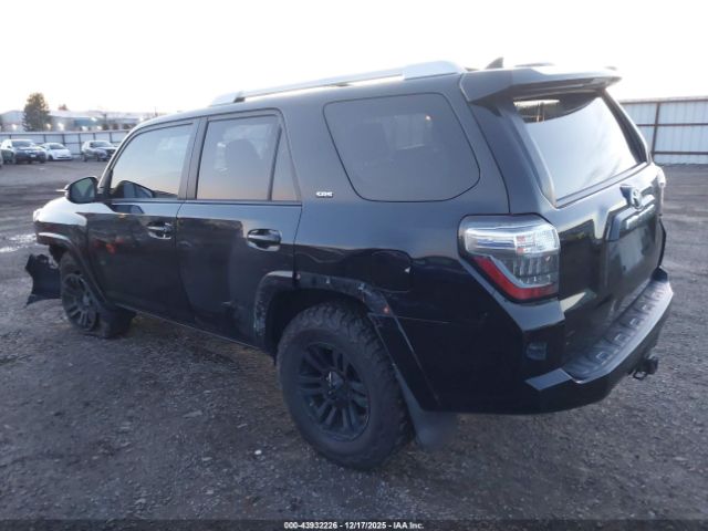 2015 TOYOTA 4RUNNER JTEBU5JR8F5269636 Photo 2