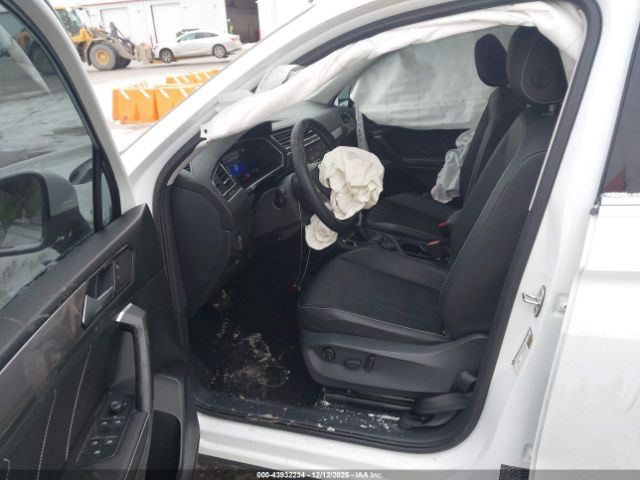 2024 VOLKSWAGEN TIGUAN 3VVMB7AX4RM011207 Photo 4