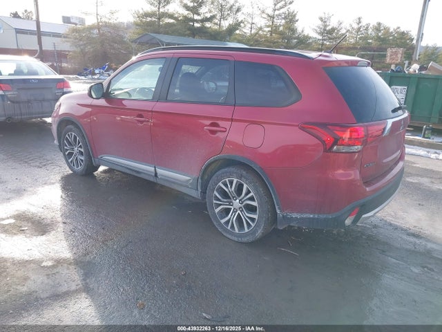 2016 MITSUBISHI OUTLANDER JA4AZ3A38GZ019318 Photo 2