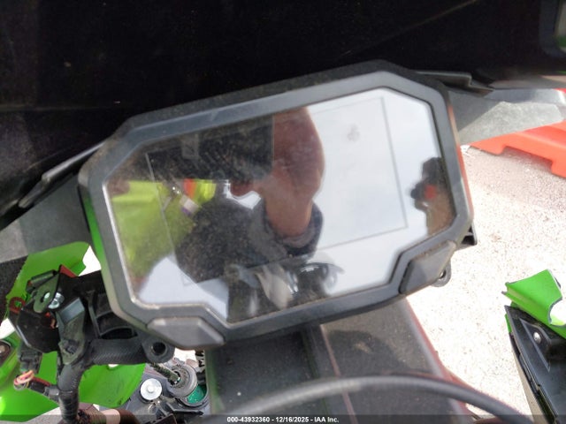 JKBZXJJ18RA006867 Kawasaki Zx636 K