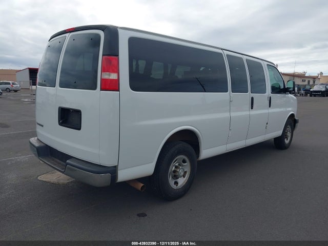 1GAZGPFF6H1275068 Chevrolet Express 3500 Lt