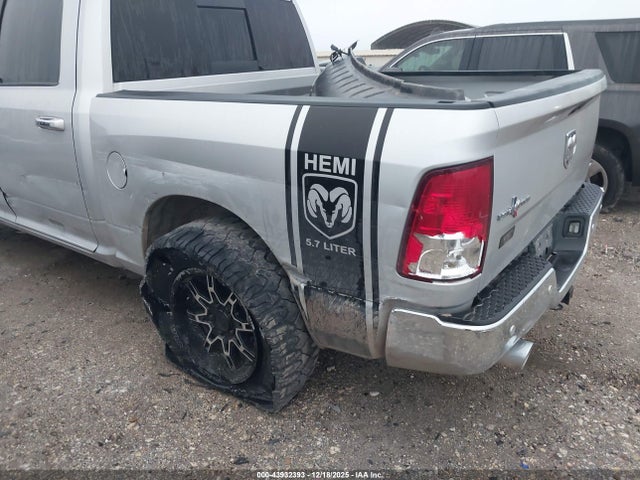 1C6RR6LT4JS333935 RAM 1500 Lone Star 4x2 5&#039;7 Box