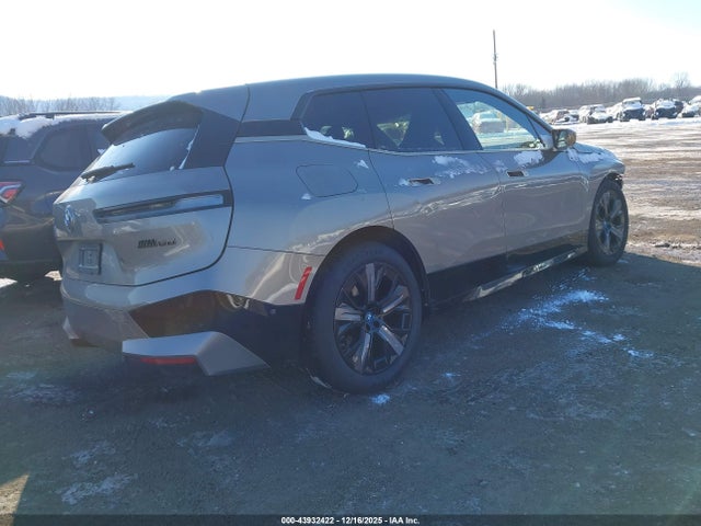 43932422 :رقم المزاد ، WB533CF03RCP66728 vin ، 2024 Bmw Ix M60 مزاد بيع