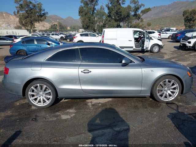 Aukcja sprzedaży 2011 Audi A5 2.0t Premium, vin: WAULFAFR1BA038712, numer aukcji: 43932426