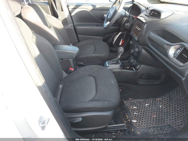 2023 Jeep Renegade Latitude 4x4 მანქანა იყიდება აუქციონზე, vin: ZACNJDB10PPP45090, აუქციონის ნომერი: 43932442