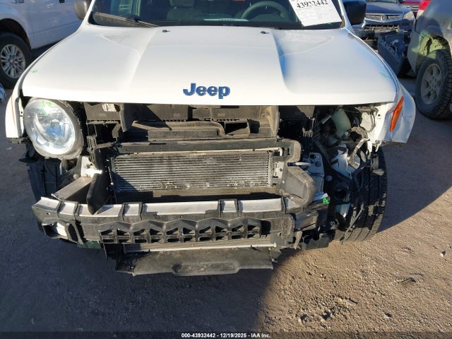 2023 Jeep Renegade Latitude 4x4 მანქანა იყიდება აუქციონზე, vin: ZACNJDB10PPP45090, აუქციონის ნომერი: 43932442