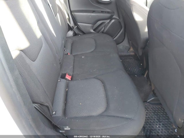 2023 Jeep Renegade Latitude 4x4 მანქანა იყიდება აუქციონზე, vin: ZACNJDB10PPP45090, აუქციონის ნომერი: 43932442