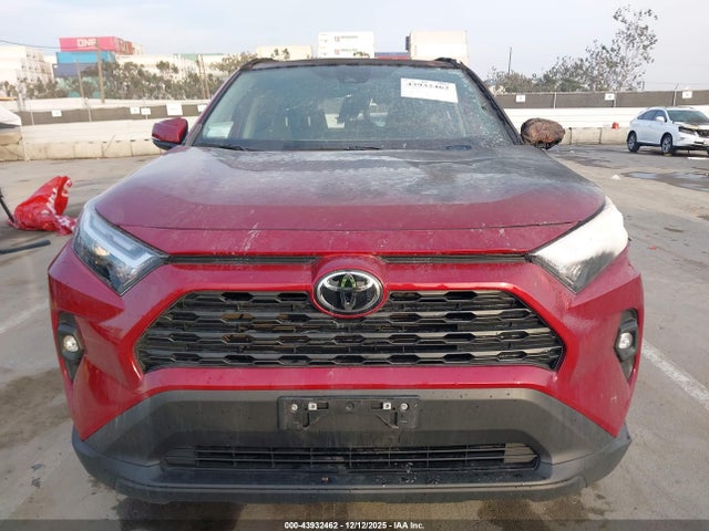 2T3C1RFV6PW253816 Toyota Rav4 Xle Premium