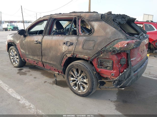 2023 TOYOTA RAV4 2T3C1RFV6PW253816 Photo 2