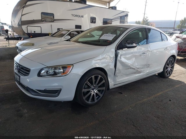 2016 VOLVO S60 INSCRIPTION LYV402FK8GB101029 Photo 1