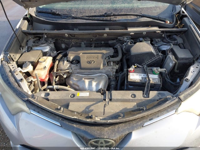 Toyota RAV4 LE 2017 2T3ZFREV2HW368881 Image 10