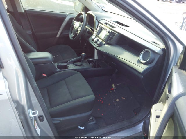 Toyota RAV4 LE 2017 2T3ZFREV2HW368881 Image 5