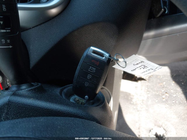 5XYPG4A39GG043587 KIA Sorento 2.4l L