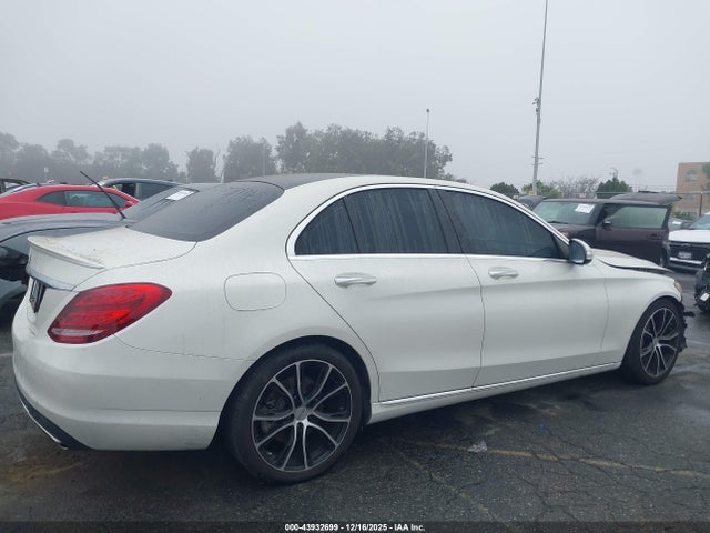 Mercedes-Benz C 300 2015 55SWF4JB6FU086018 Image 13