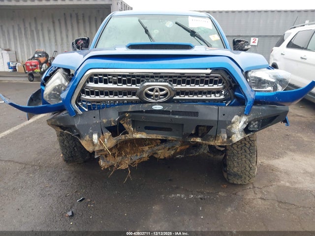 5TFCZ5AN3HX053384 Toyota Tacoma Trd Sport