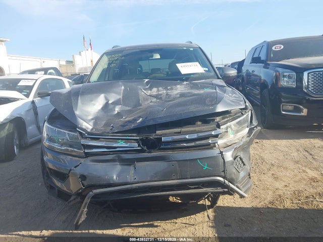3VV3B7AX0JM056970 Volkswagen Tiguan 2.0t Se/2.0t Sel