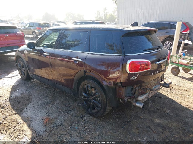 2017 MINI CLUBMAN WMWLU5C32H2E83818 Photo 2
