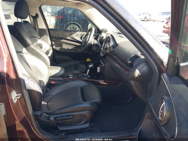 2017 MINI CLUBMAN WMWLU5C32H2E83818 Photo 4