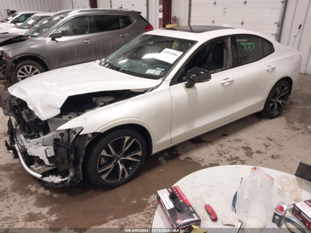 2024 VOLVO S60 7JRL12TKXRG297108 Photo 1