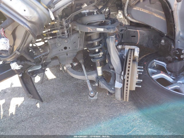 1C4SJUBT1NS116520 Jeep Wagoneer Series Ii 4x2