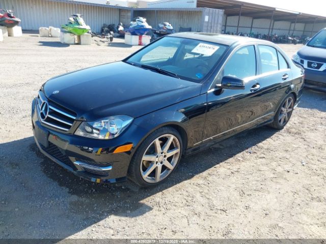 2014 MERCEDES-BENZ C 250 WDDGF4HB8EA962242 Photo 1