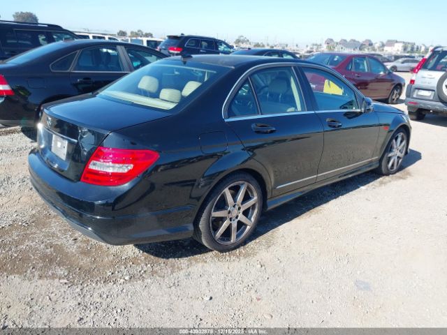 2014 MERCEDES-BENZ C 250 WDDGF4HB8EA962242 Photo 3