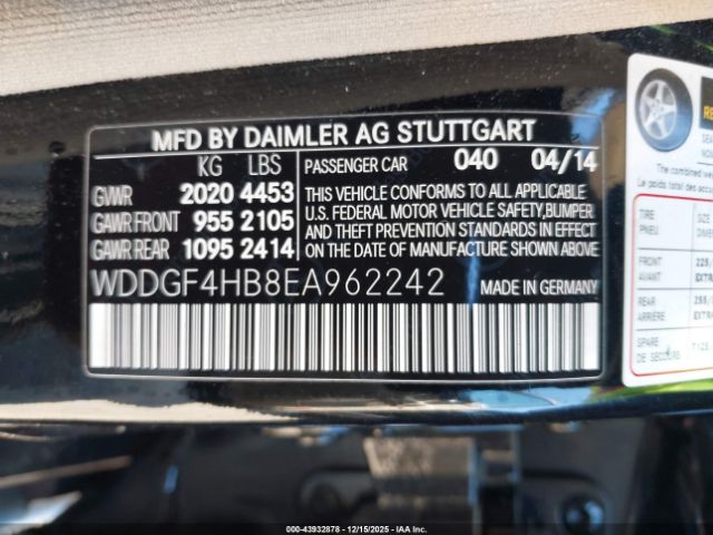 2014 MERCEDES-BENZ C 250 WDDGF4HB8EA962242 Photo 8