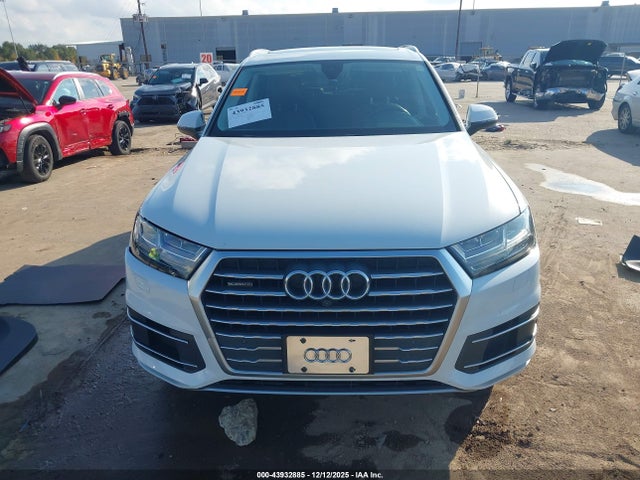 WA1LHAF7XKD033402 Audi Q7 45 Premium/45 Se Premium