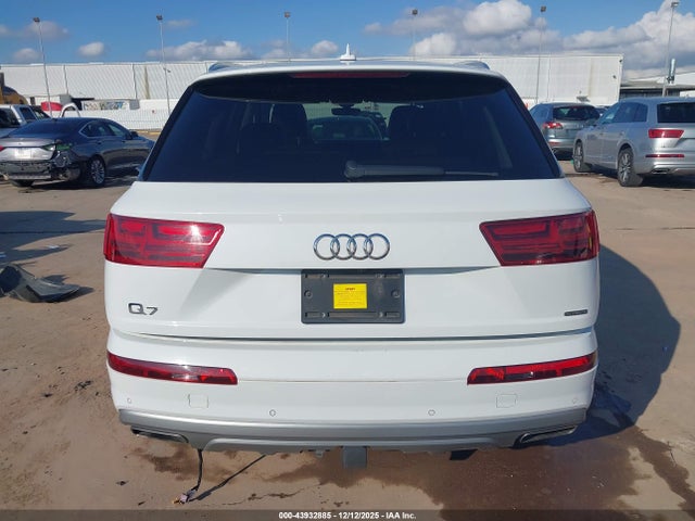 WA1LHAF7XKD033402 Audi Q7 45 Premium/45 Se Premium