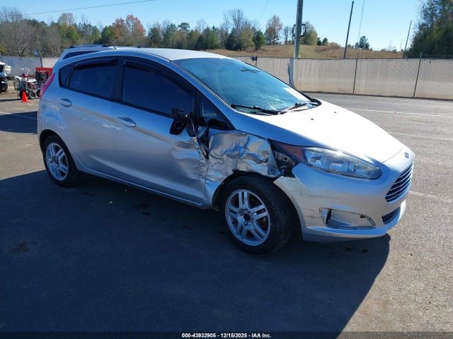 Ford FIESTA SE 2019 3FADP4EJ6KM119666 main image