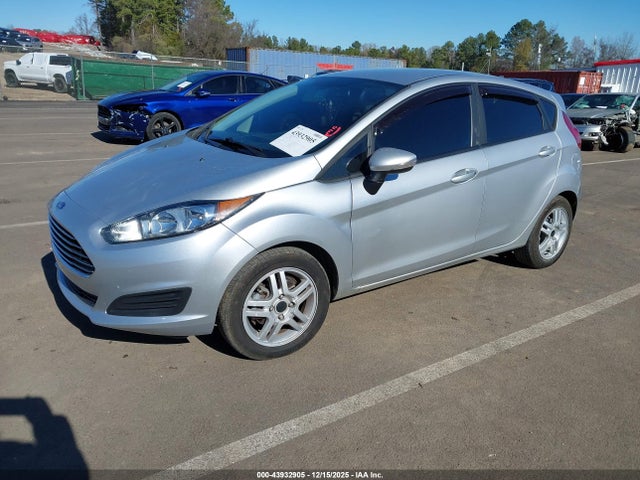 Ford FIESTA SE 2019 3FADP4EJ6KM119666 Image 2