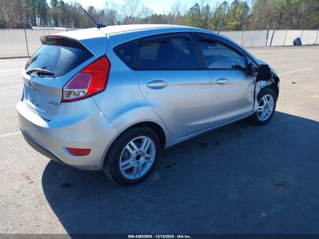 Ford FIESTA SE 2019 3FADP4EJ6KM119666 Image 4
