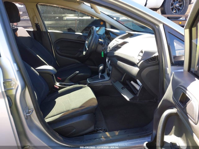 Ford FIESTA SE 2019 3FADP4EJ6KM119666 Image 5