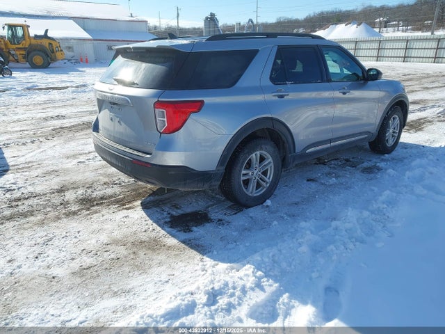 Ford EXPLORER XLT 2021 1FMSK8DH2MGC24610 Image 4
