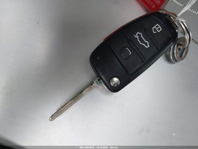 2010 AUDI A3 WAUKJAFM6AA070391 Photo 10