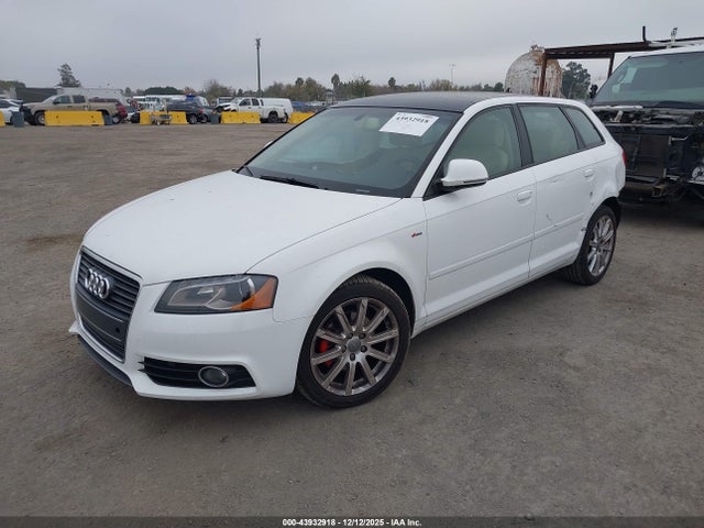 2010 AUDI A3 WAUKJAFM6AA070391 Photo 1