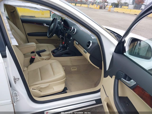 2010 AUDI A3 WAUKJAFM6AA070391 Photo 4