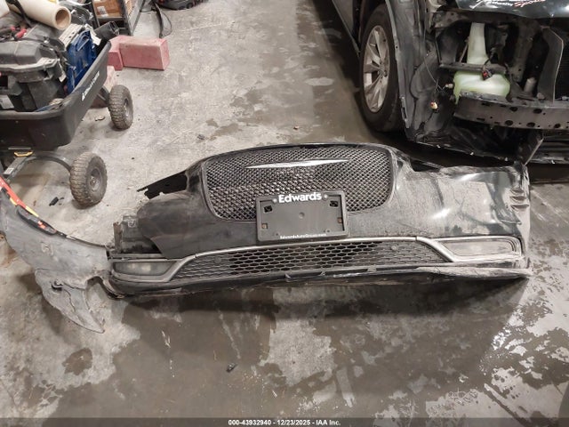 Aukcja sprzedaży 2015 Chrysler 300 Limited, vin: 2C3CCAAG4FH792801, numer aukcji: 43932940