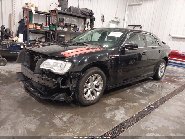 Aukcja sprzedaży 2015 Chrysler 300 Limited, vin: 2C3CCAAG4FH792801, numer aukcji: 43932940