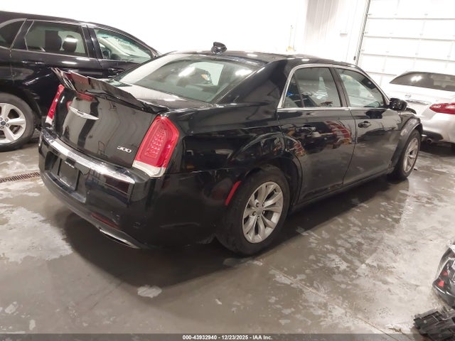 Aukcja sprzedaży 2015 Chrysler 300 Limited, vin: 2C3CCAAG4FH792801, numer aukcji: 43932940