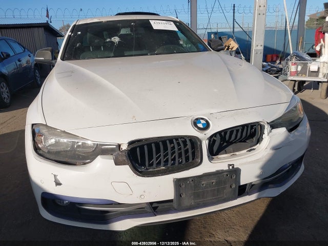 WBA8B9G33HNU54935 BMW 330I