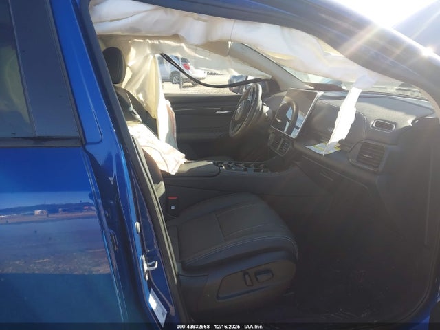 Vinfast Vf 8 Eco 2024 RLLV1AEB8RH008113 Image 5