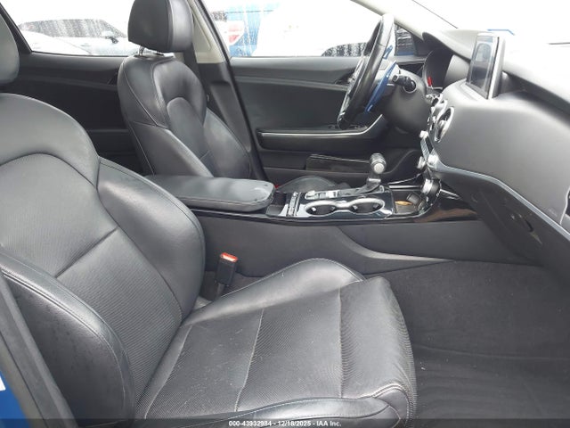 2018 KIA STINGER KNAE25LA0J6037675 Photo 4