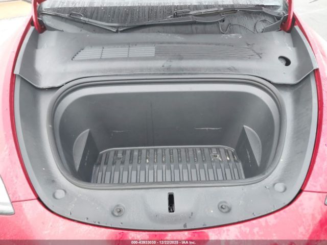 2021 TESLA MODEL Y 5YJYGDEE9MF158368 Photo 9