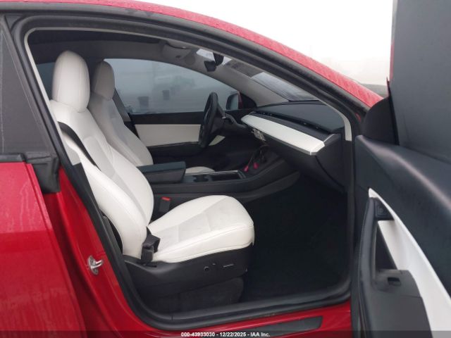 2021 TESLA MODEL Y 5YJYGDEE9MF158368 Photo 4