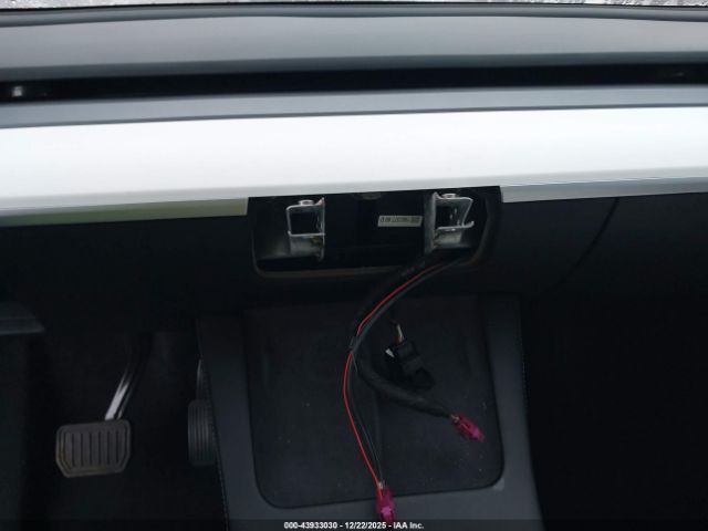 2021 TESLA MODEL Y 5YJYGDEE9MF158368 Photo 6