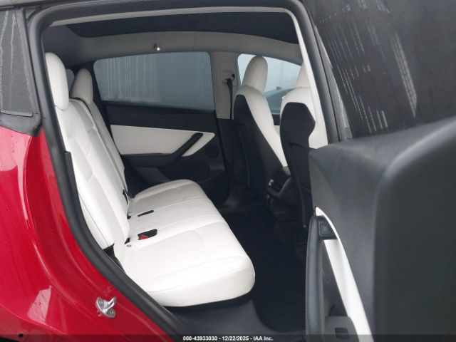 2021 TESLA MODEL Y 5YJYGDEE9MF158368 Photo 7