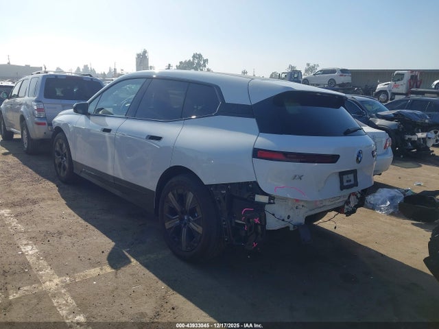 WB523CF08RCR88337 BMW Ix Xdrive50
