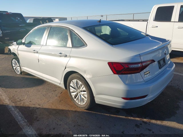 Aukcja sprzedaży 2019 Volkswagen Jetta 1.4t R-line/1.4t S/1.4t Se, vin: 3VWC57BU4KM131775, numer aukcji: 43933079