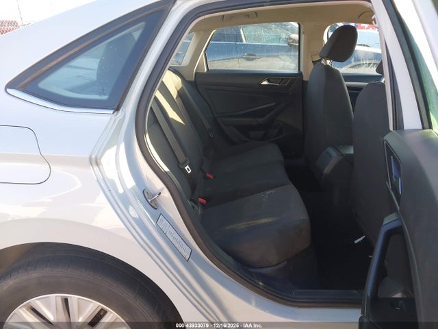 Aukcja sprzedaży 2019 Volkswagen Jetta 1.4t R-line/1.4t S/1.4t Se, vin: 3VWC57BU4KM131775, numer aukcji: 43933079
